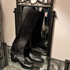 Unworn Vince Camuto Boots